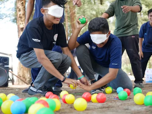 Group activity with campers and counsellors